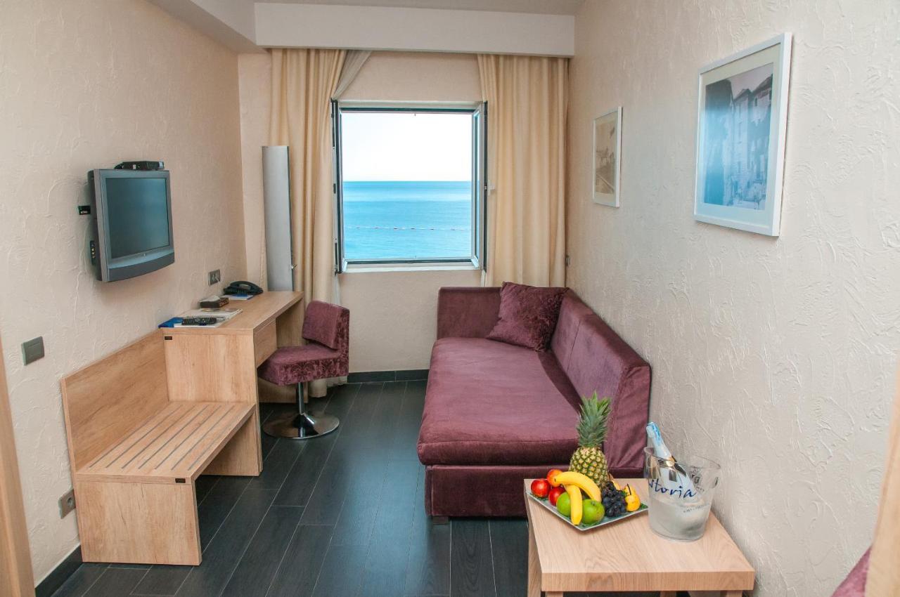 Hotel Astoria Budva Luaran gambar