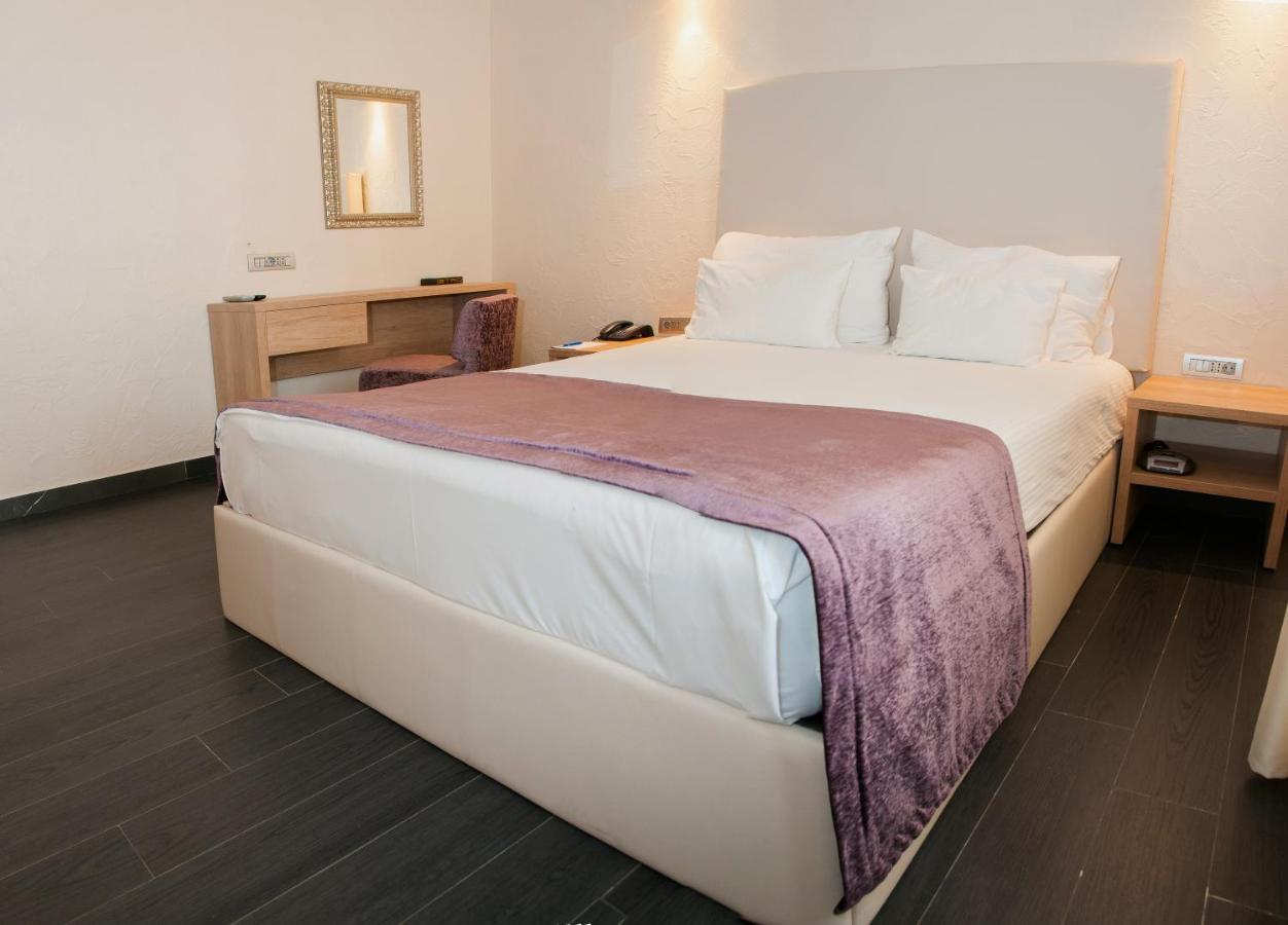 Hotel Astoria Budva Luaran gambar
