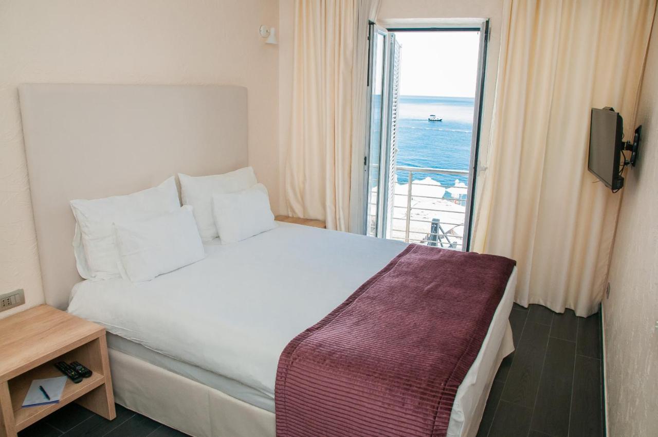 Hotel Astoria Budva Luaran gambar