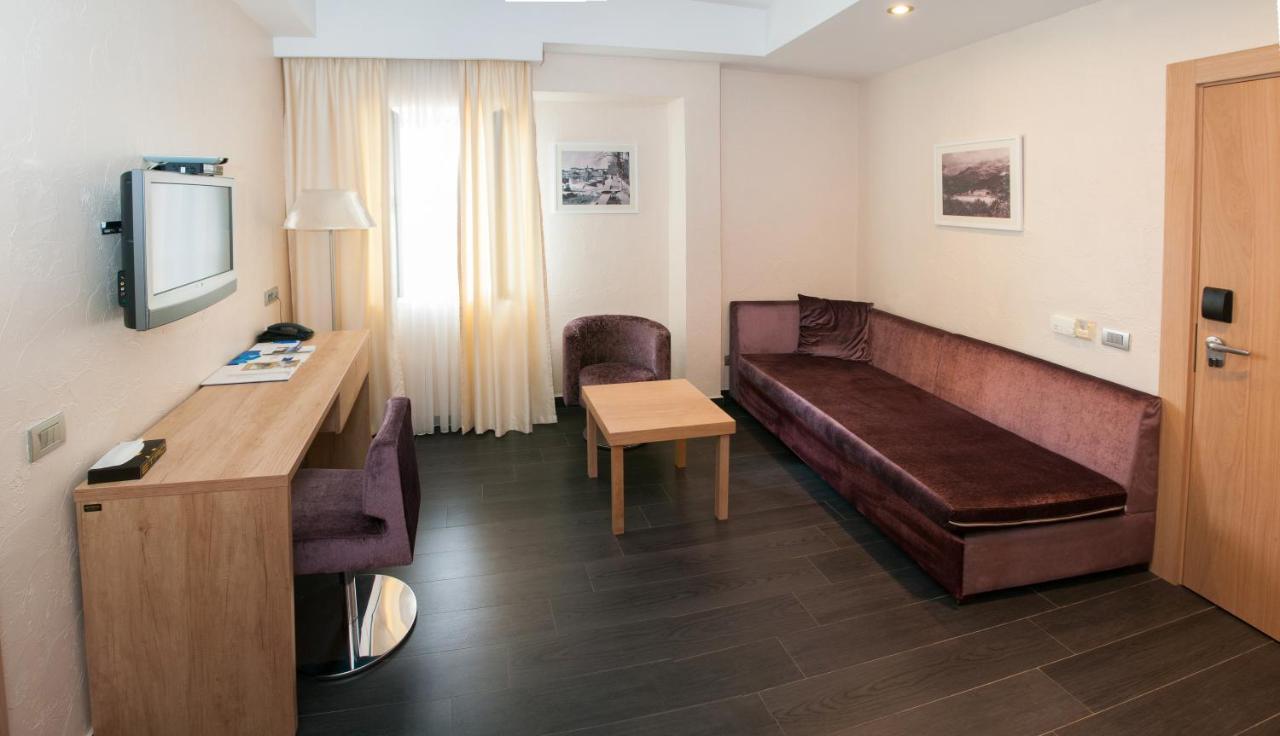 Hotel Astoria Budva Luaran gambar