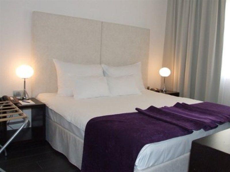 Hotel Astoria Budva Luaran gambar